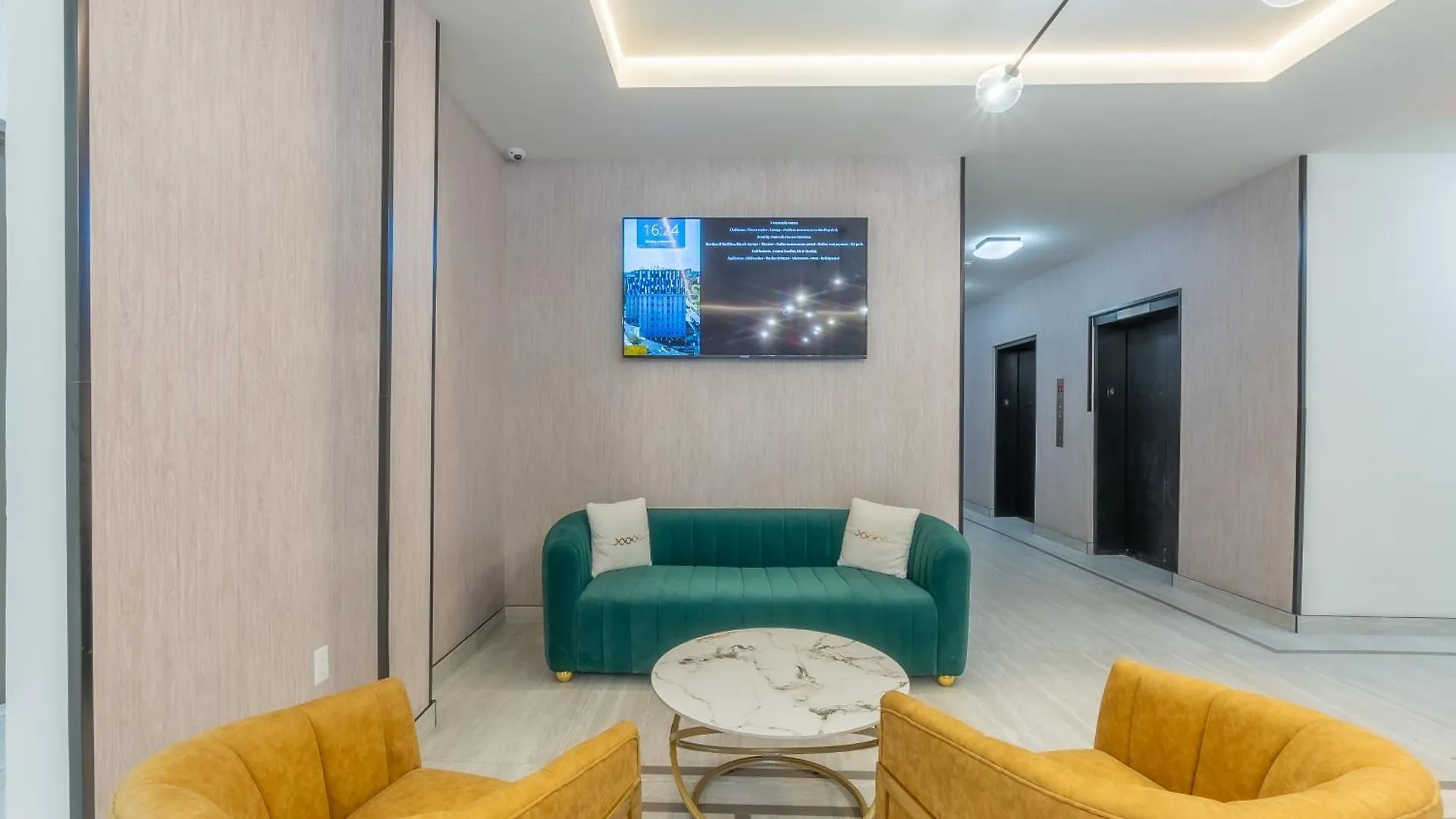 2 Bedroom 2 Bath Suite, Near American Dream And The Airport, Free Parking, King Bed And 2 Queen Beds, Washer And Dryer Orange 0*,  الولايات المتحدة الأمريكية